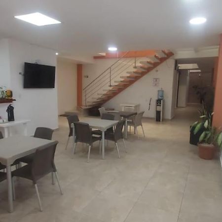 Tapir Hotel Летисия Екстериор снимка